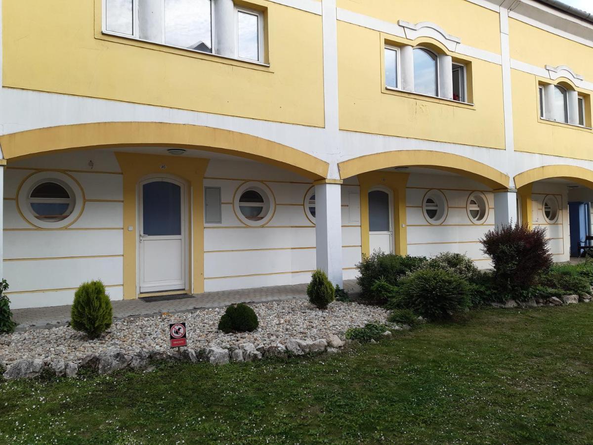 Thermal Garden Mosonmagyaróvár Exteriör bild