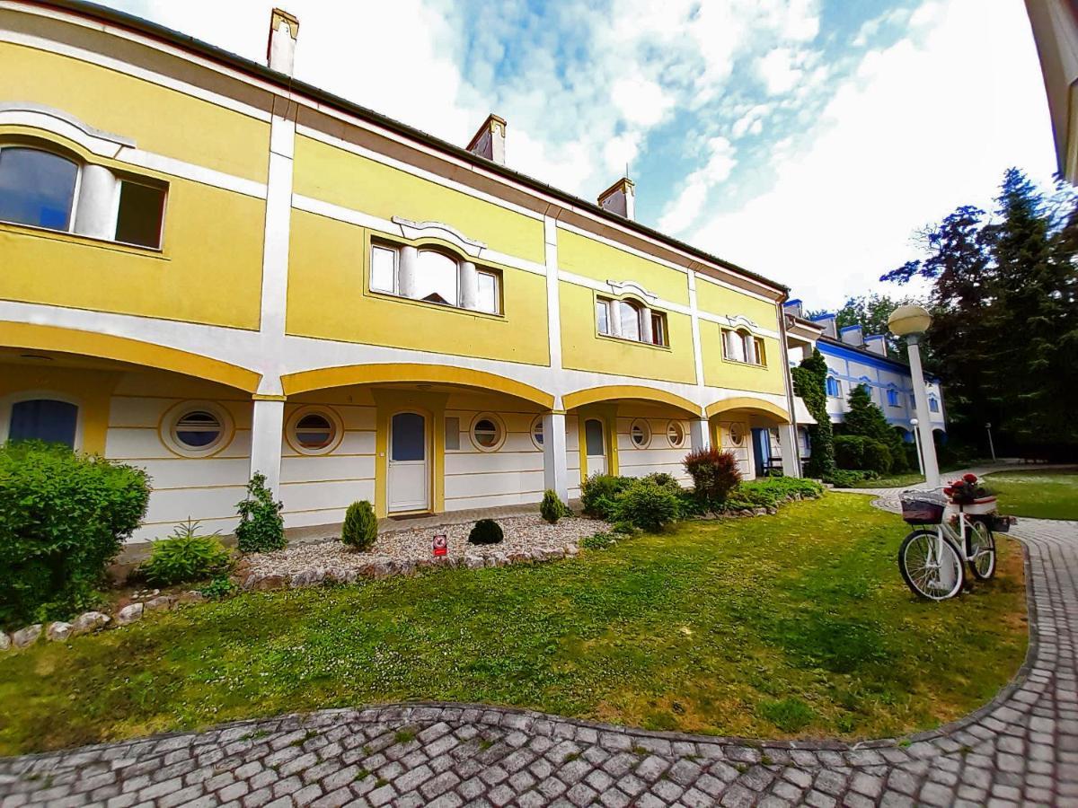 Thermal Garden Mosonmagyaróvár Exteriör bild